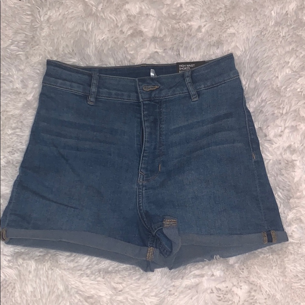H&M high waist shorts